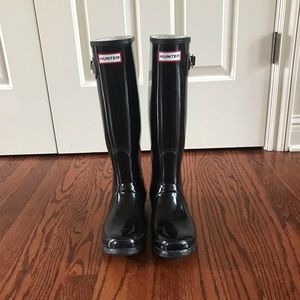 Hunter Woman Tall Black Gloss Rain Boots 7